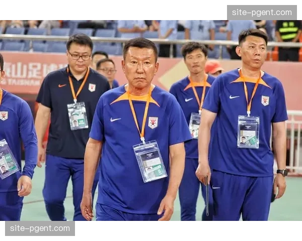 韩鹏临场指挥获球员认可 克雷桑直言拥有一位很优秀的主帅